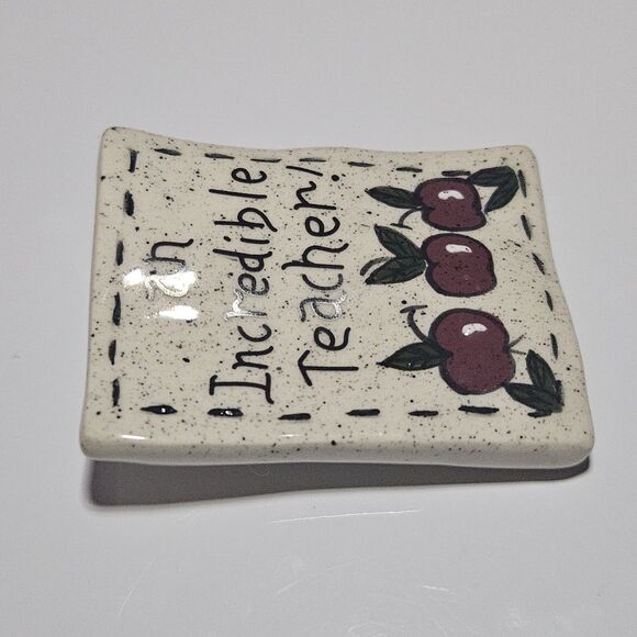Heather Goldminc Blue Sky Clayworks "An Incredible Teacher” Teacher Pin Brooch - Picture 9 of 10